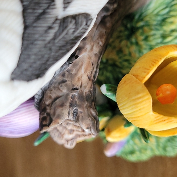 Lenox "Rose Breasted Grosbeak" Bird Figurine - Picture 4 of 12